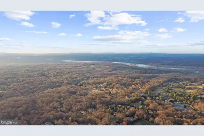 10225 Forest Lake Drive, Great Falls, VA 22066 - Photo 64