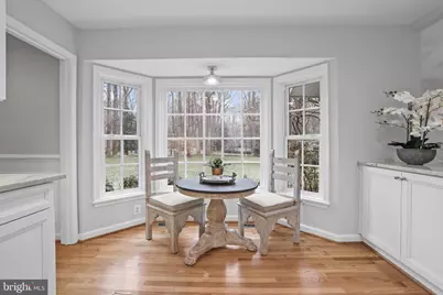 10225 Forest Lake Drive, Great Falls, VA 22066 - Photo 18