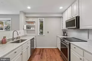 3769 Persimmon Cir, Fairfax, VA 22031 - Photo 16