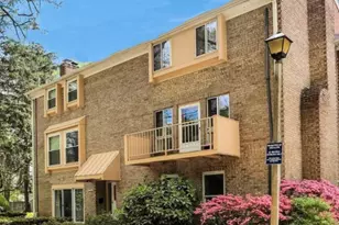 3769 Persimmon Cir, Fairfax, VA 22031 - Photo 8