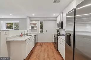 3769 Persimmon Cir, Fairfax, VA 22031 - Photo 14