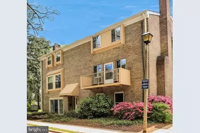 3769 Persimmon Circle, Fairfax, VA 22031 - Photo 4