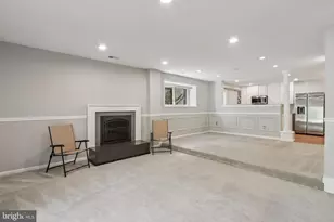 3769 Persimmon Cir, Fairfax, VA 22031 - Photo 8