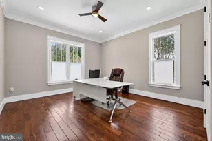 9222 Brian Dr, Vienna, VA 22180 - Photo 64