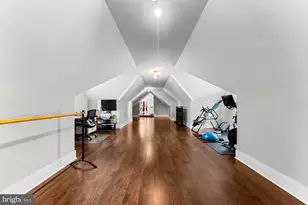 9222 Brian Dr, Vienna, VA 22180 - Photo 58