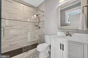 9222 Brian Dr, Vienna, VA 22180 - Photo 70