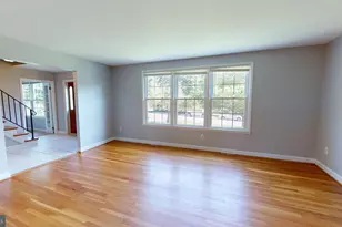 2527 Bull Run Ct, Vienna, VA 22180 - Photo 4