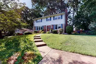 2527 Bull Run Ct, Vienna, VA 22180 - Photo 1