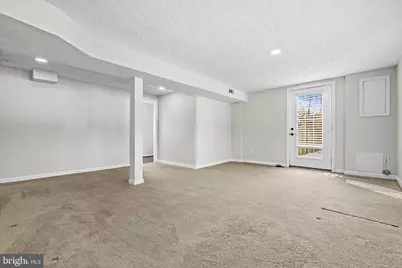 6813 Derrell Court, Alexandria, VA 22307 - Photo 28