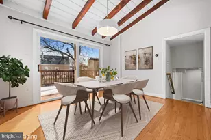 6813 Derrell Ct, Alexandria, VA 22307 - Photo 8