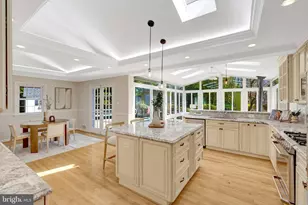 9127 Southwick St, Fairfax, VA 22031 - Photo 24