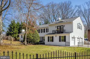 9127 Southwick St, Fairfax, VA 22031 - Photo 6