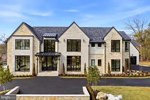 1306 Ballantrae Ct, McLean, VA 22101 - Photo 2