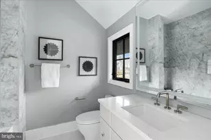 1306 Ballantrae Ct, McLean, VA 22101 - Photo 52