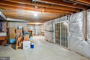 15131 Wetherburn Dr, Centreville, VA 20120 - Photo 48