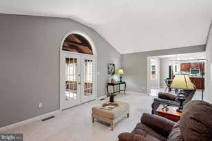 15131 Wetherburn Dr, Centreville, VA 20120 - Photo 22