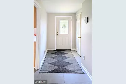 8939 Park Forest Drive, Springfield, VA 22152 - Photo 4