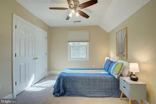 11902 Crayton Ct, Herndon, VA 20170 - Photo 24