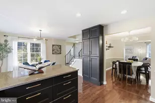 9424 Park Hunt Ct, Springfield, VA 22153 - Photo 6