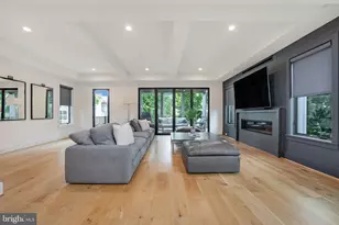 1452 Buena Vista Ave, McLean, VA 22101 - Photo 10