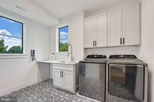 1452 Buena Vista Ave, McLean, VA 22101 - Photo 14