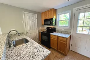 4354 Pembrook Village Dr, Alexandria, VA 22309 - Photo 8