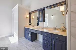 8612 McHenry St, Vienna, VA 22180 - Photo 40