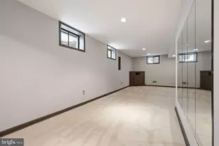 6830 Bluecurl Cir, Springfield, VA 22152 - Photo 46