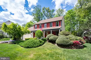 6830 Bluecurl Cir, Springfield, VA 22152 - Photo 2