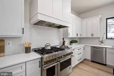 516 Valley Drive SE, Vienna, VA 22180 - Photo 26