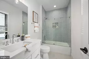 516 Valley Dr SE, Vienna, VA 22180 - Photo 70