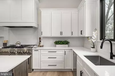 516 Valley Drive SE, Vienna, VA 22180 - Photo 28