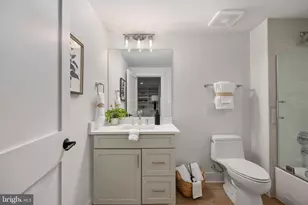 516 Valley Dr SE, Vienna, VA 22180 - Photo 78