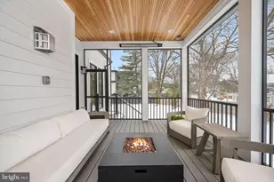 516 Valley Dr SE, Vienna, VA 22180 - Photo 36