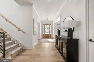 516 Valley Dr SE, Vienna, VA 22180 - Photo 12