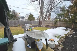 13102 Parson Ln, Fairfax, VA 22033 - Photo 32