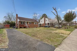 7209 Valleycrest Blvd, Annandale, VA 22003 - Photo 4