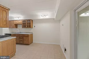 2326 Freetown Ct, Reston, VA 20191 - Photo 14