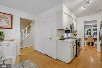 2715 Shawn Leigh Drive, Vienna, VA 22181 - Photo 26