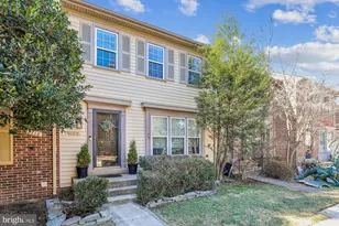 2715 Shawn Leigh Dr, Vienna, VA 22181 - Photo 4