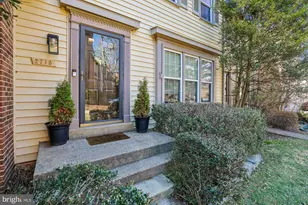 2715 Shawn Leigh Dr, Vienna, VA 22181 - Photo 16