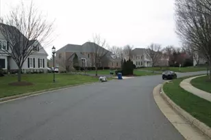 1465 Mayhurst Blvd, McLean, VA 22102 - Photo 10