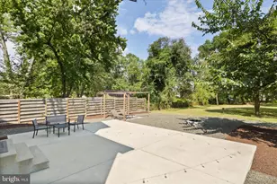 6625 Oak Dr, Alexandria, VA 22306 - Photo 32