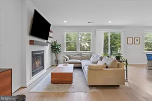 6625 Oak Dr, Alexandria, VA 22306 - Photo 8