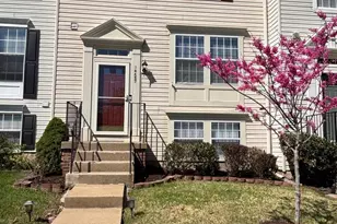 14657 Winterfield Dr, Centreville, VA 20120 - Photo 2