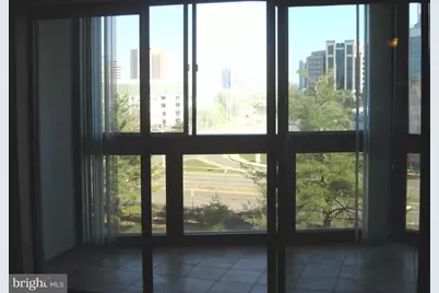 8340 Greensboro Drive #516, McLean, VA 22102 - Photo 4