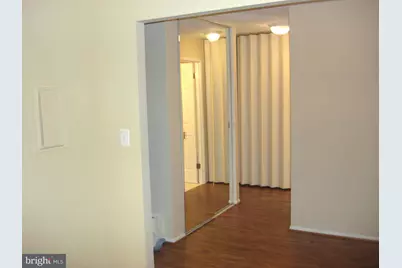 8340 Greensboro Drive #516, McLean, VA 22102 - Photo 2