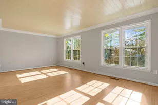 8070 Powderbrook Ln, Springfield, VA 22153 - Photo 16