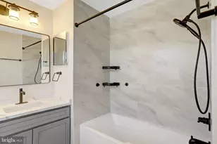 8070 Powderbrook Ln, Springfield, VA 22153 - Photo 28