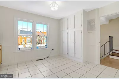 8070 Powderbrook Lane, Springfield, VA 22153 - Photo 10